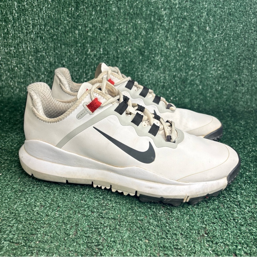Nike Tiger Woods TW13 Mens Golf Shoes White and Black 2013 Size 8